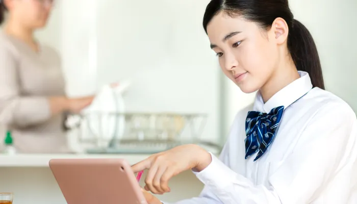 動画教材とはちがって双方向だから理解度を確認しながら進行